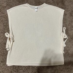 H&M Cream Blouse with Side Ties Size XL E-22